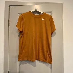 Nike tee